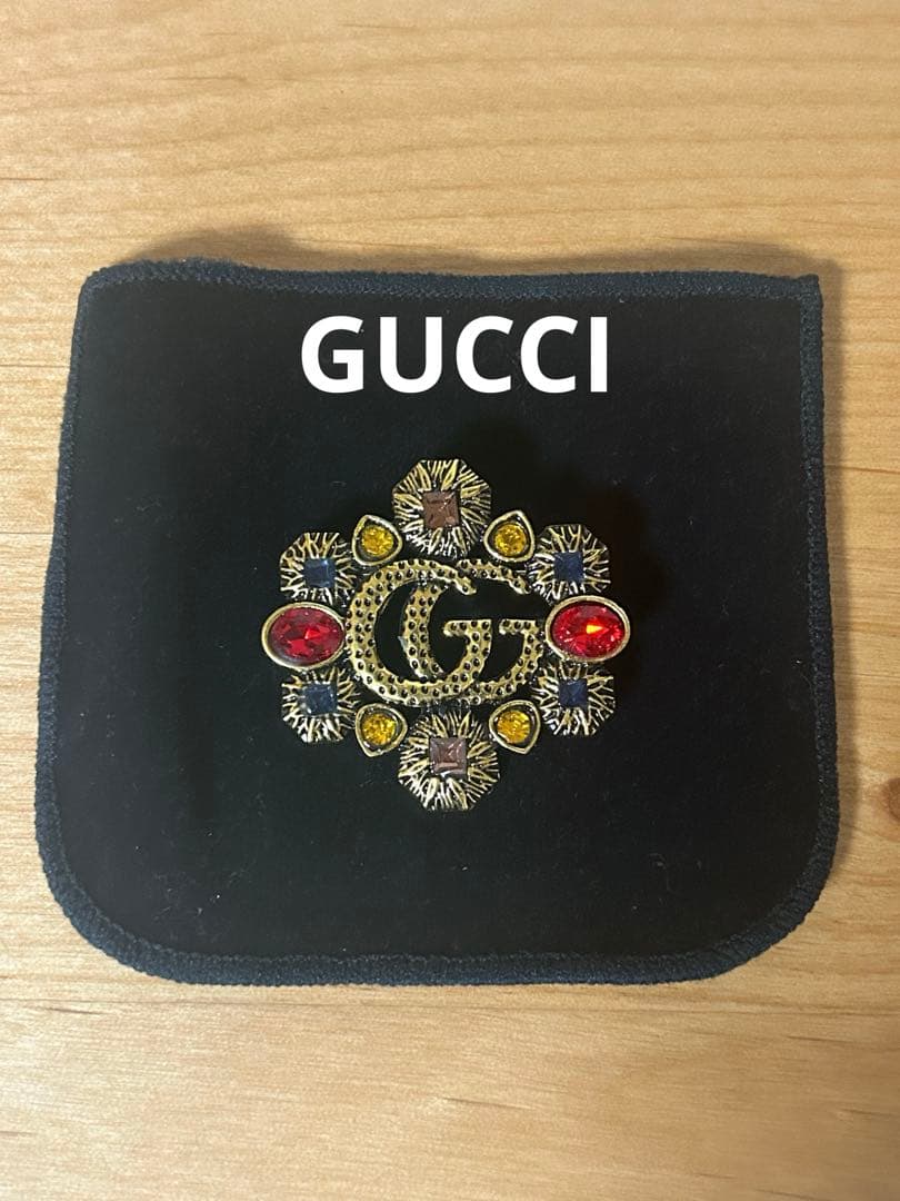 希少 【vintage GUCCI 】GGロゴブローチ