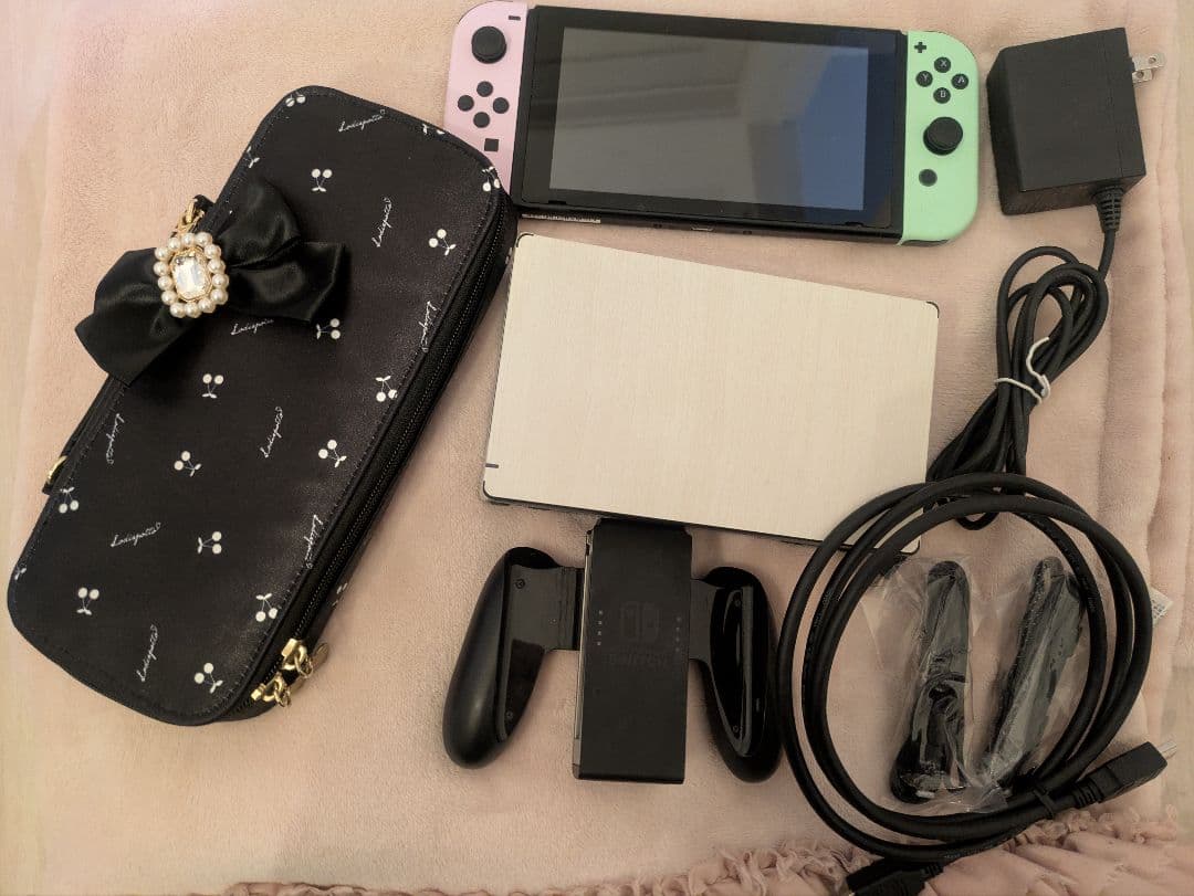 NintendoSwitch(通常)本体　パステルピンク・グリーン　ケース付き 楽天市場】Nintendo Switch 本体ケース セパレート グラデーション