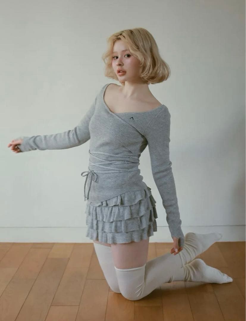 Andmary Leia frill set up - メルカリ