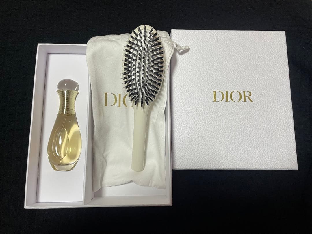 新品未使用】Dior 2025年新プラチナバースデーギフト - メルカリ