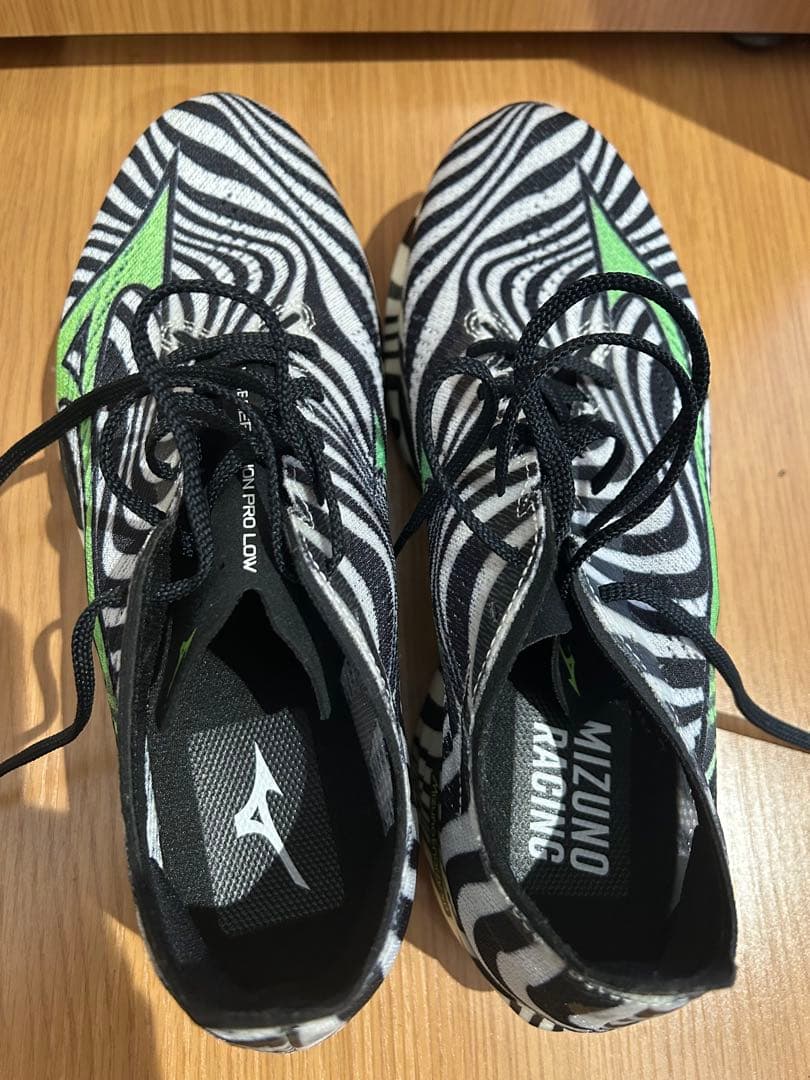 ミズノ ウェーブリベリオンプロ3low 厚底　非売品　27.0cm 駅伝