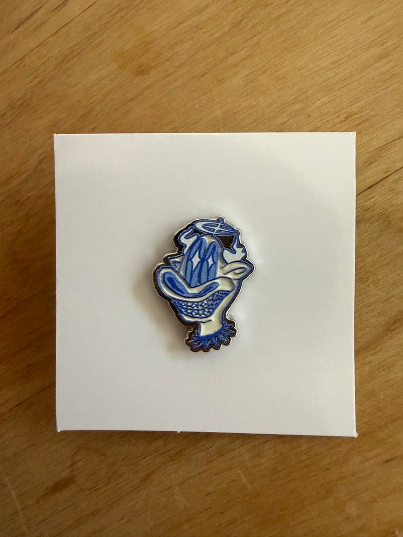 King Gnu Cen+ralツアー ピンバッジ GNU02 - メルカリ