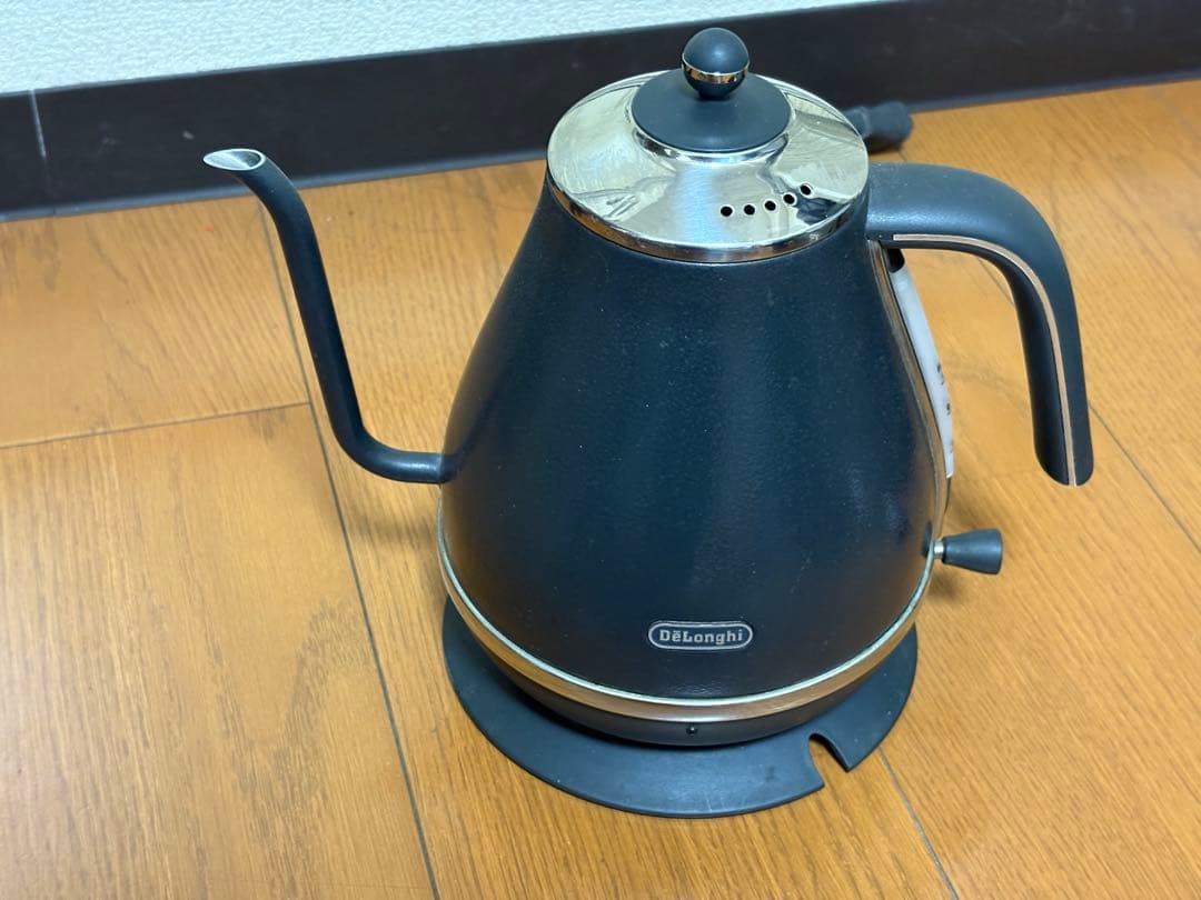 デロンギ 電気カフェケトル 「アイコナ」 KBOE1220J-GY (1L) - メルカリ
