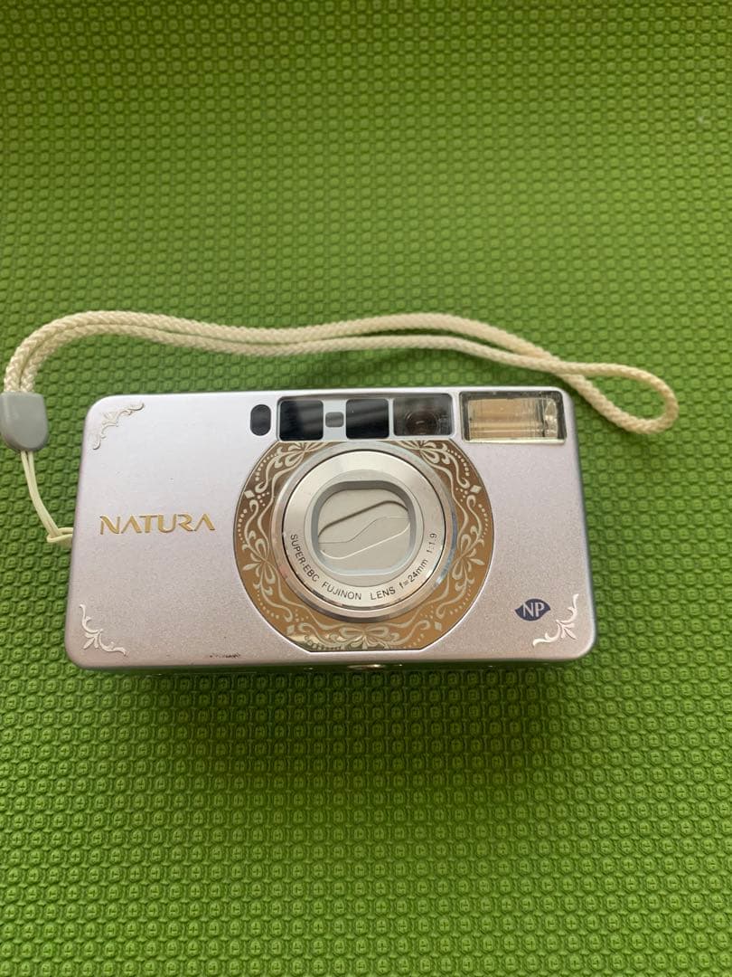 Fujifilm Natura S コンパクトカメラ 感じたままを、感じたままに写すフィルムコンパクトカメラ｜富士