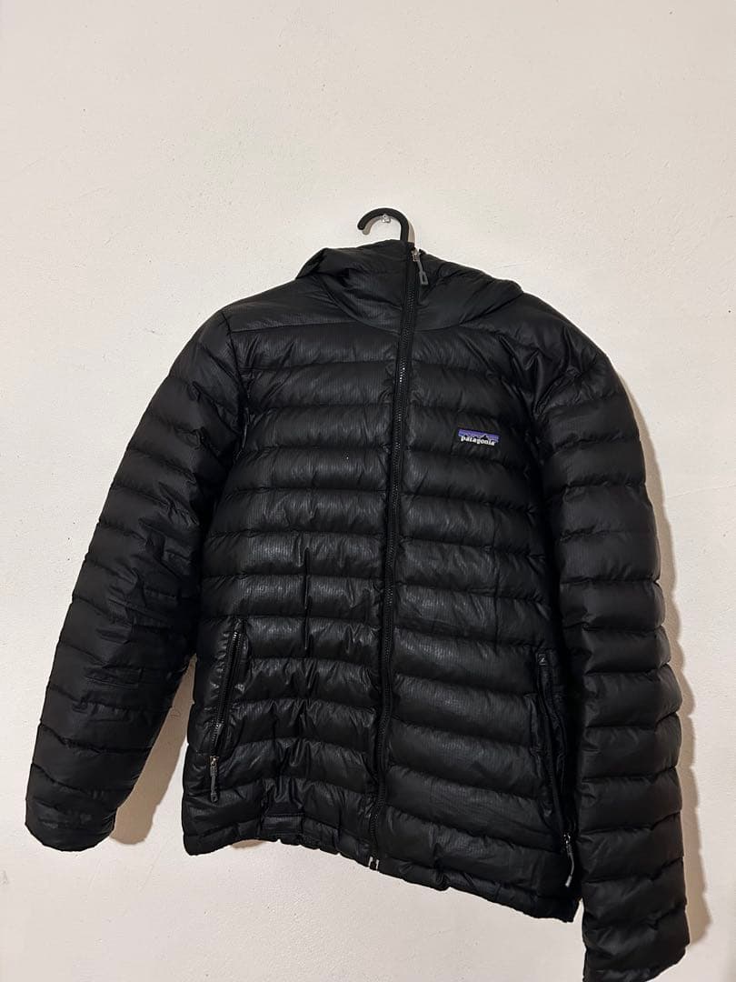 パタゴニア　黒 フード付きダウンジャケット 楽天市場】Patagonia パタゴニア ダウンジャケット メンズ ブラック