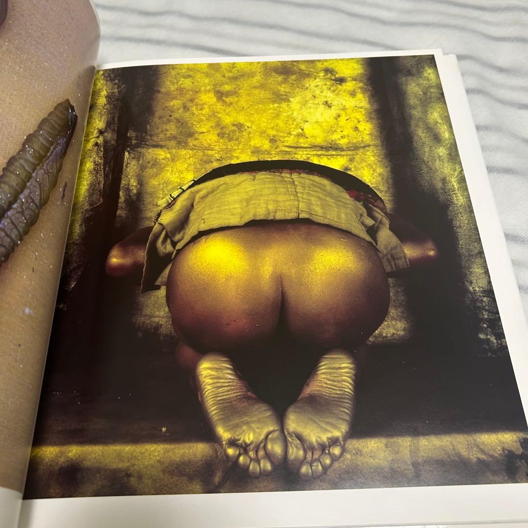 月の日 神に逢いに行く男たち 稲嶺啓一 写真集