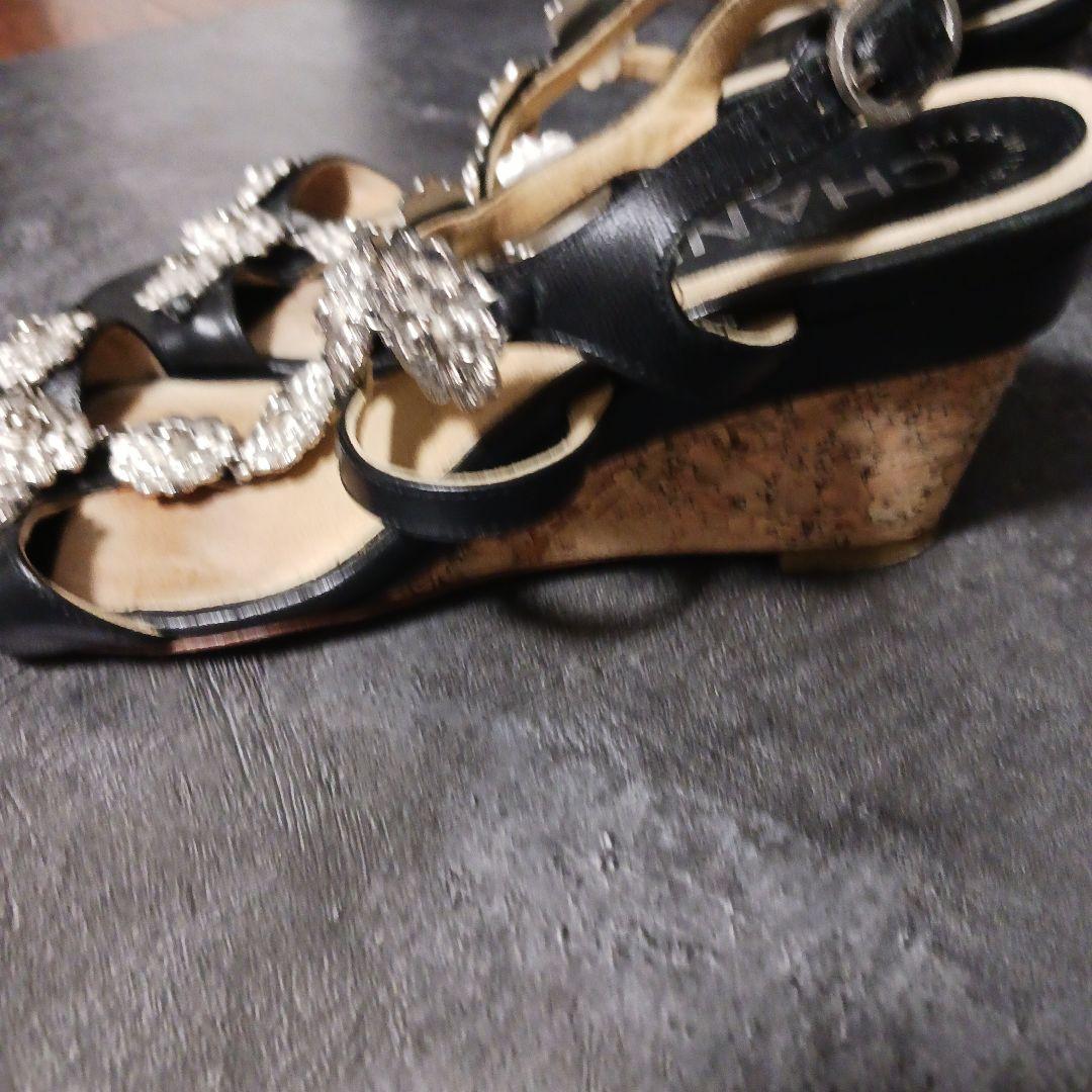 CHANEL ブラック フラワーモチーフ サンダル 36 - メルカリ