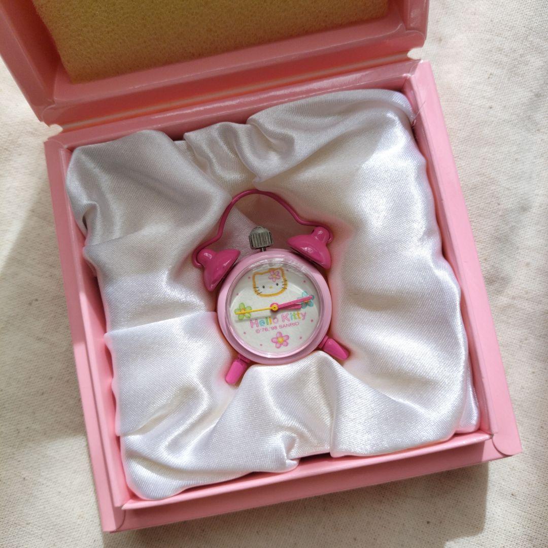 ハローキティ　ミニクロック　置時計　激レア　平成レトロ　サンリオ　Kitty 置時計のフリマアイテム一覧 ハローキティ ミニクロック 置時計 激レア