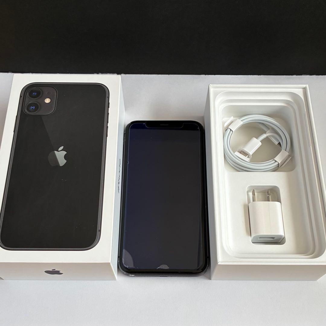 Apple iPhone 11 128GBブラック 本体 レンズ・背面ひび割れ Apple iPhone 11 128GBブラック 本体 レンズ・背面ひび割れ iPhone11