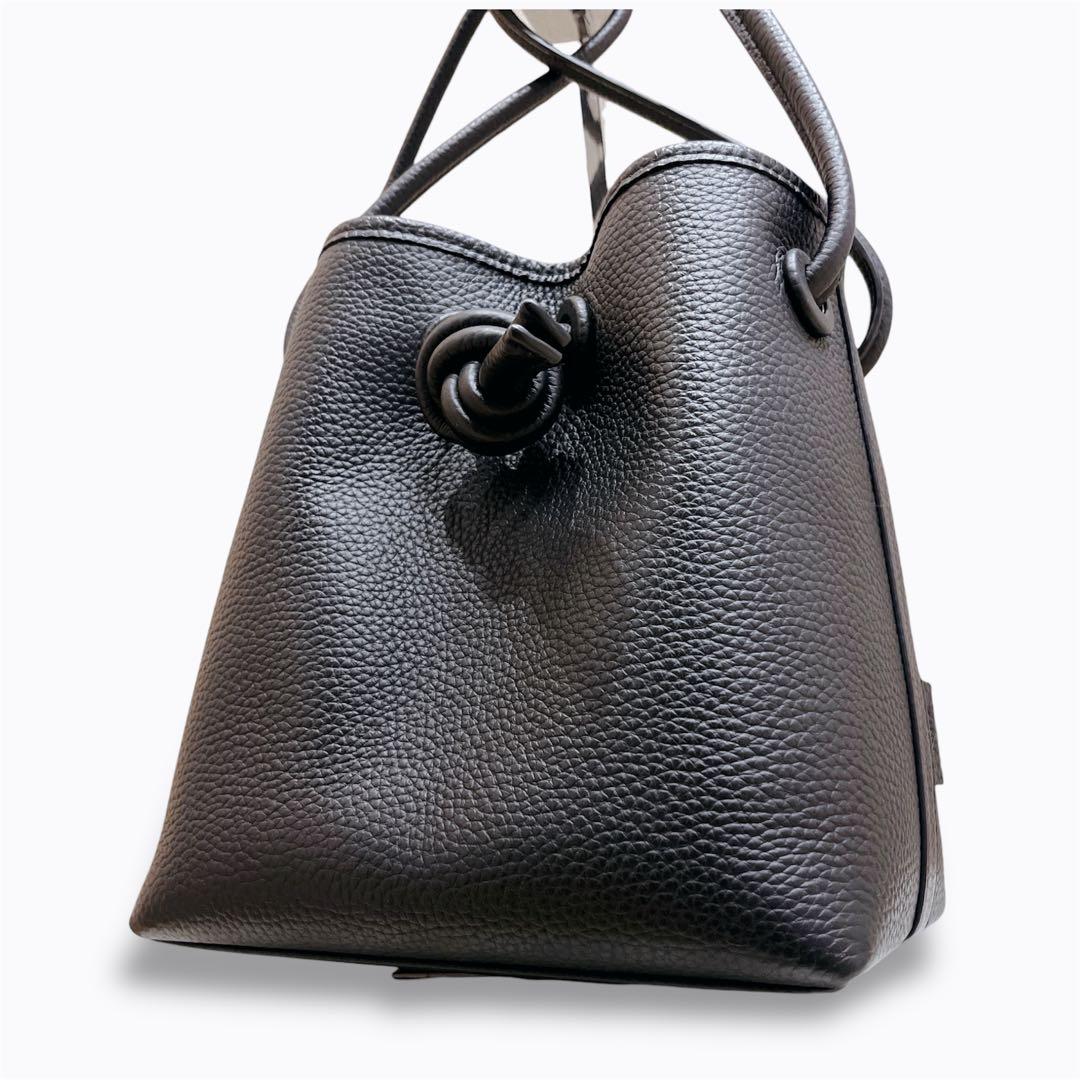 【極美品】 VASIC ヴァジック ボンドミニ ハンドバッグ ブラック レザー BOND MINI,ブラック – VASIC ヴァジック日本公式サイト