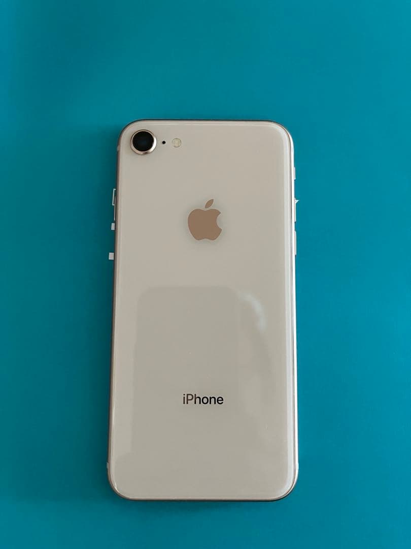美品 iPhone8 64GB ゴールド バッテリー90％