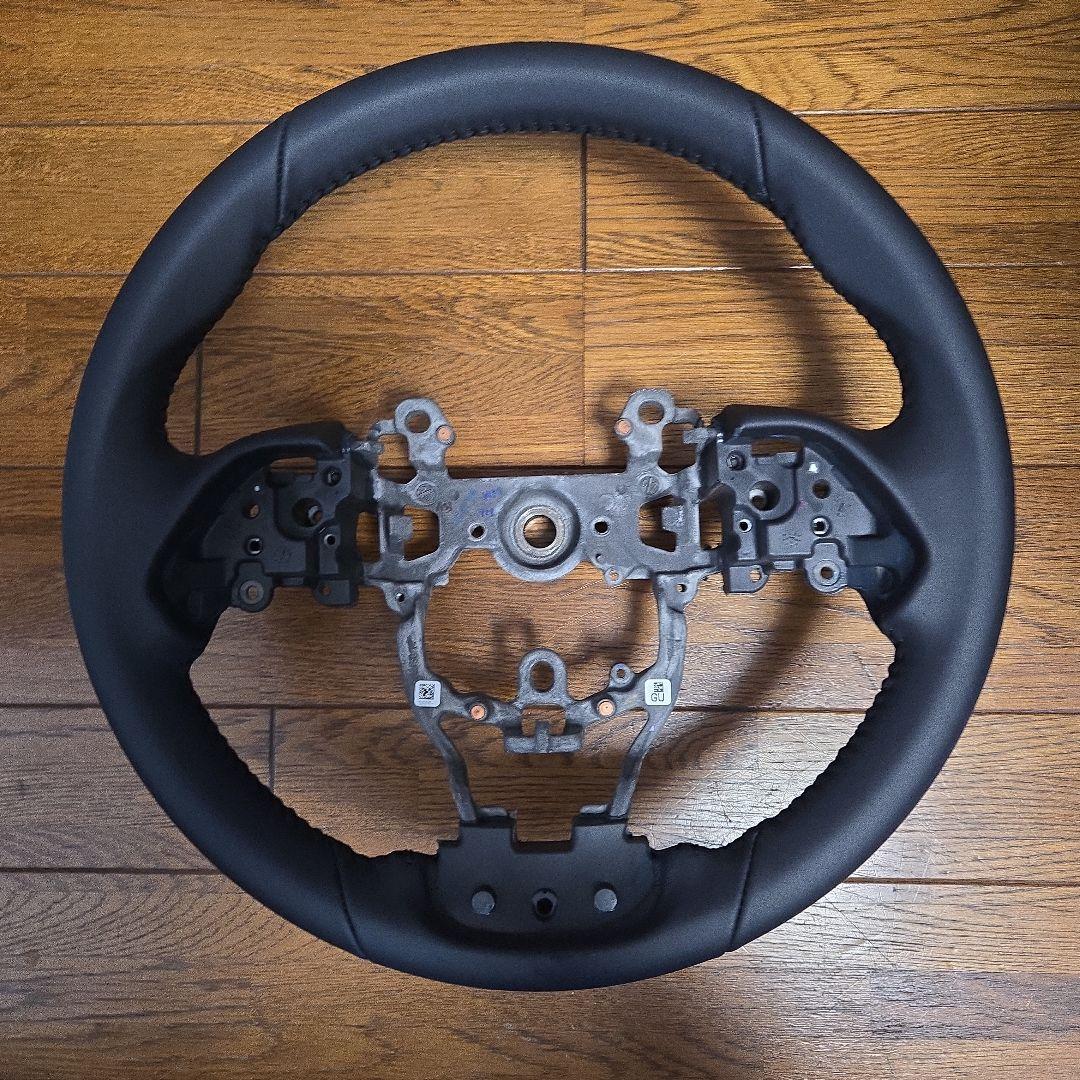 50プリウスAプレミアム　本革巻きハンドル 本革 50系プリウス Aプレミアム トヨタ純正レザーステアリングハンドル