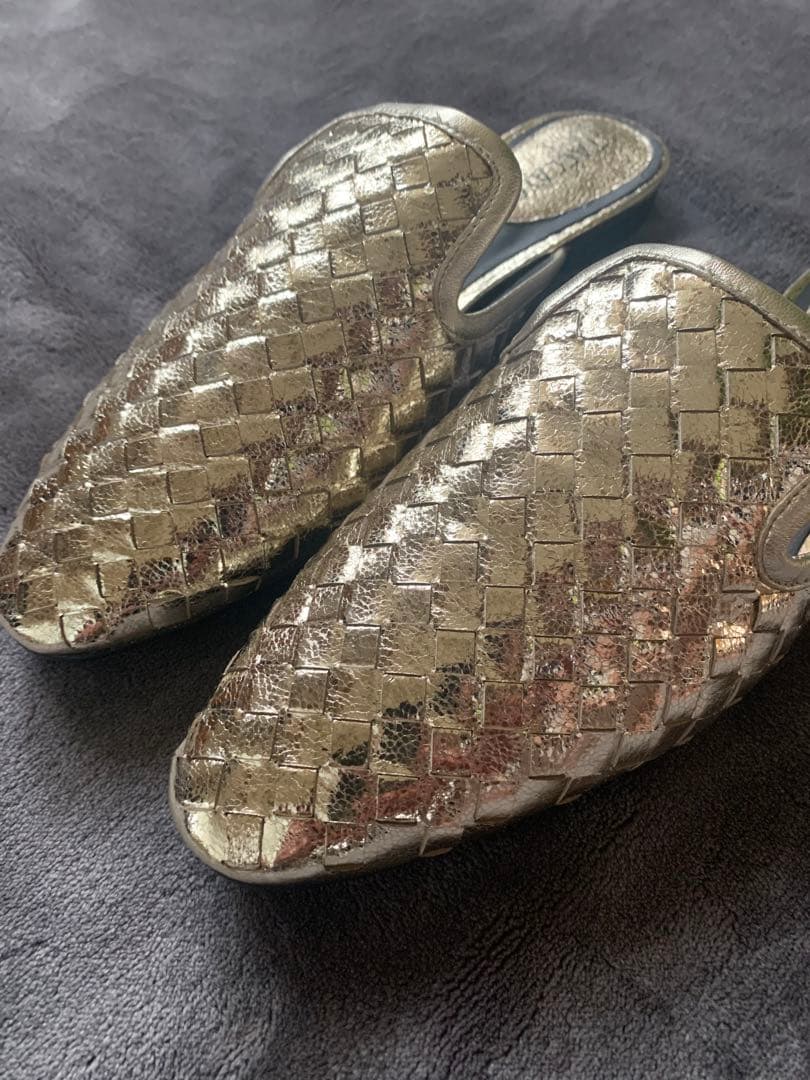 新品staccatoメタリック編み込みミュール