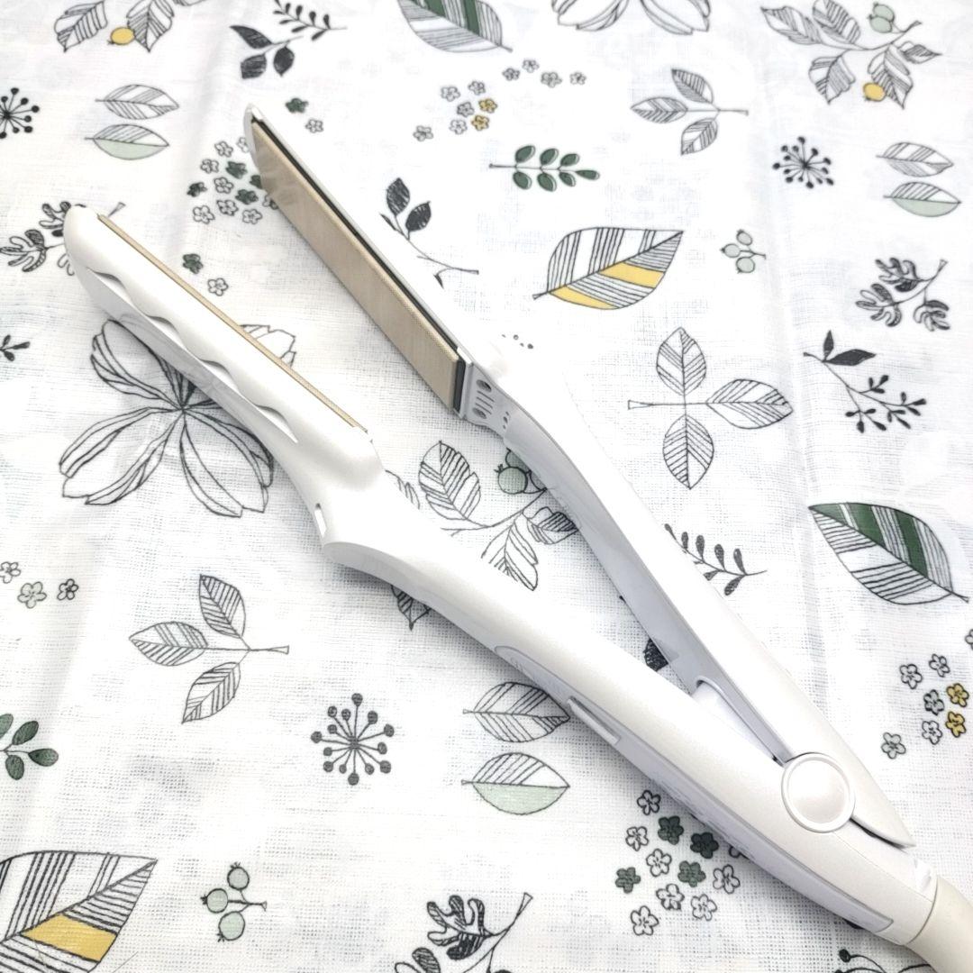 《ほぼ未使用》 KINUJO 絹女 ストレート アイロン ホワイト