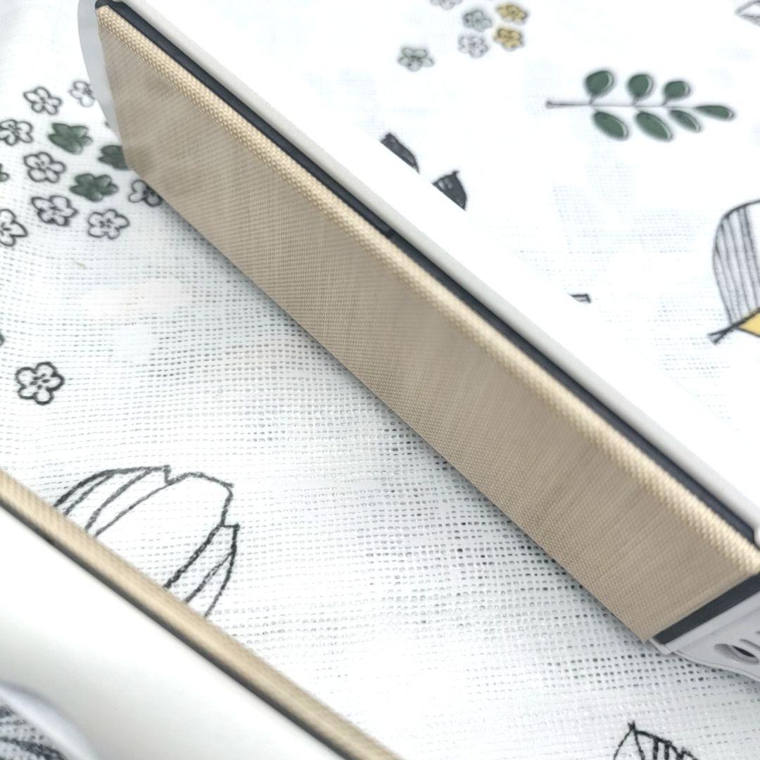 《ほぼ未使用》 KINUJO 絹女 ストレート アイロン ホワイト