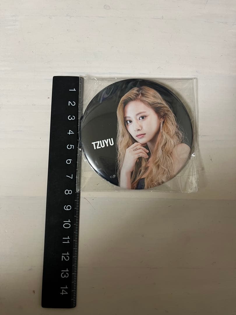 TWICE ＆TWICE トゥワイスTZUYU 缶バッジ ツウィ - メルカリ