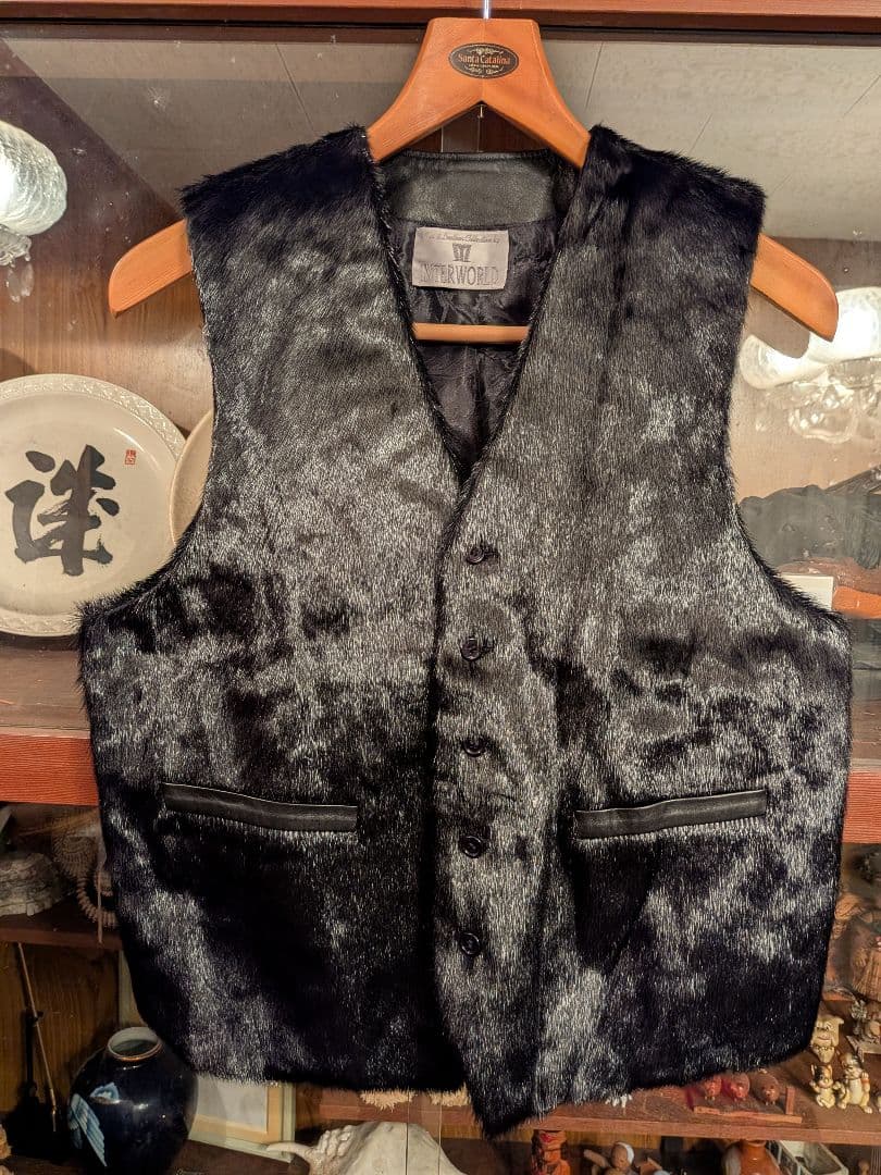 伊達の極み 極上シールスキン毛皮ベスト　ゴマフアザラシ　艶ブラック 伊勢丹新宿店別注カラー Lace Stripe Knitted