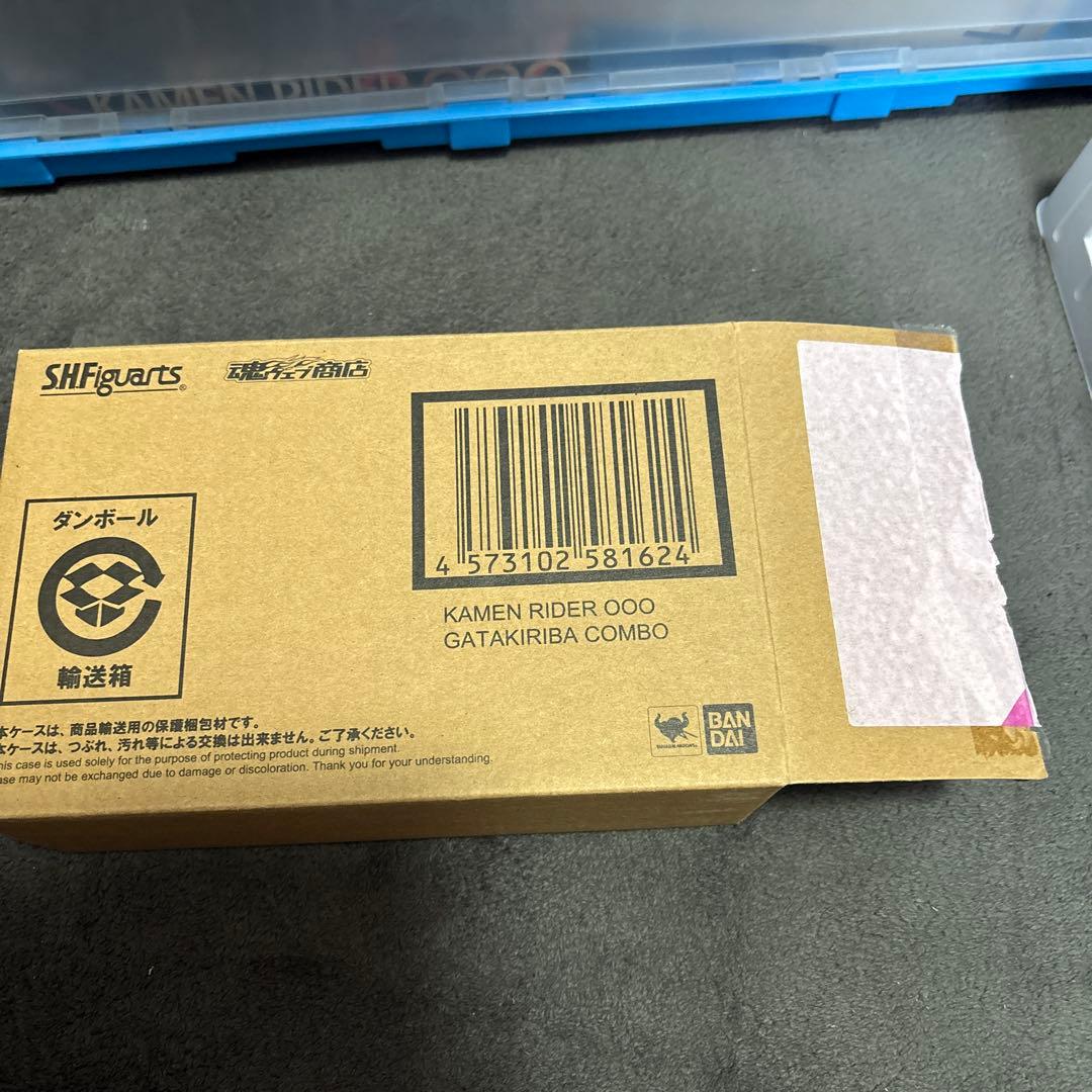 S.H.Figuarts 真骨彫製法　仮面ライダーオーズ　ガタキリバコンボ