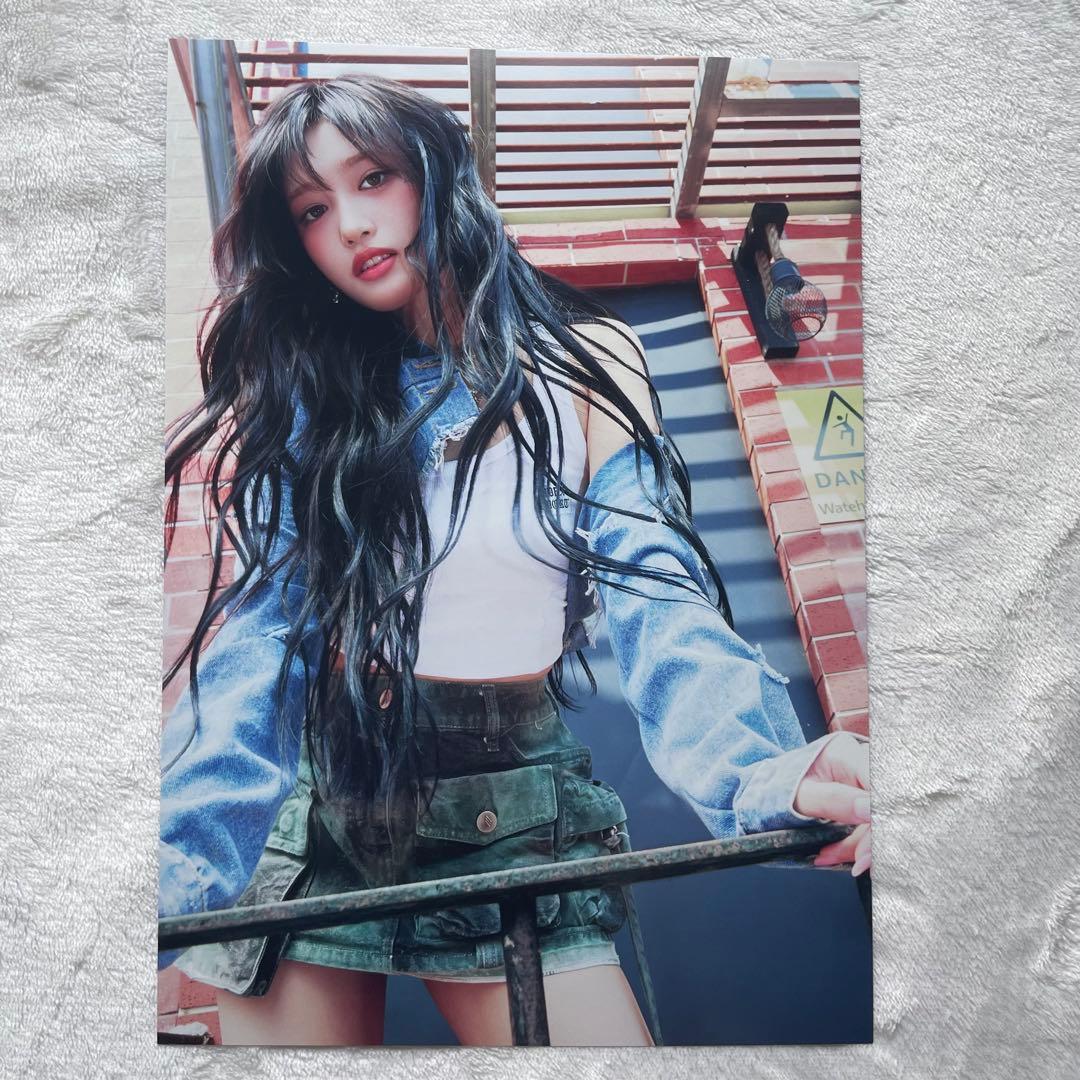 IVE Be Alright I盤A4フォトカード トレカ イソ - メルカリ