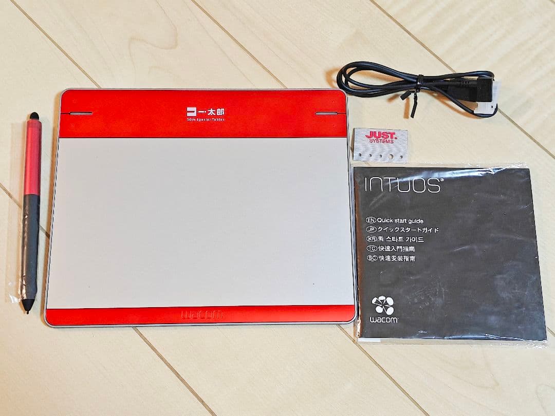 【希少】Wacom Intuos CTH-480 一太郎30周年記念モデル 赤 中古】一太郎30周年記念モデル Intuos pen & touch CTH-480／R3