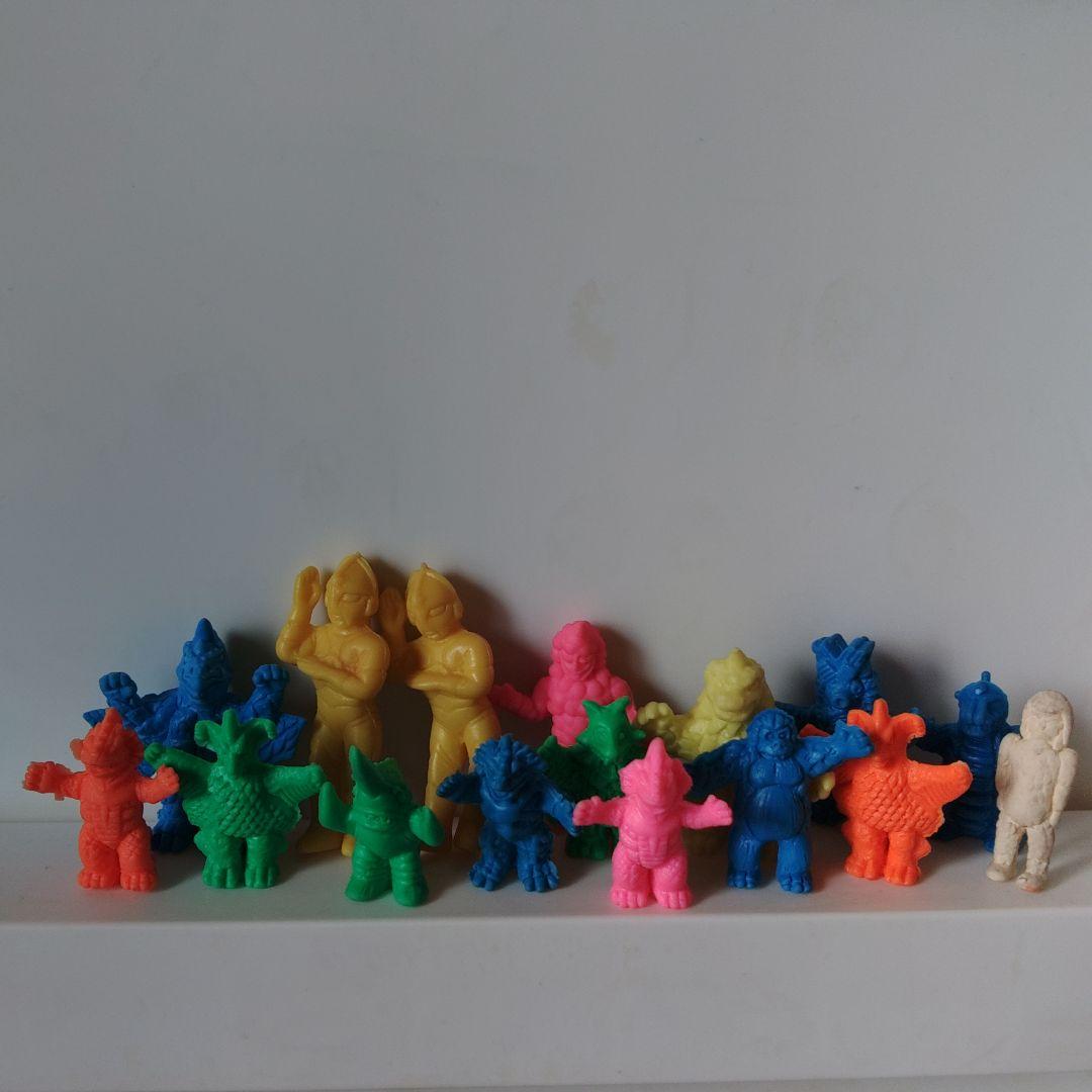 ウルトラ怪獣風消しゴム 16体セット - メルカリ