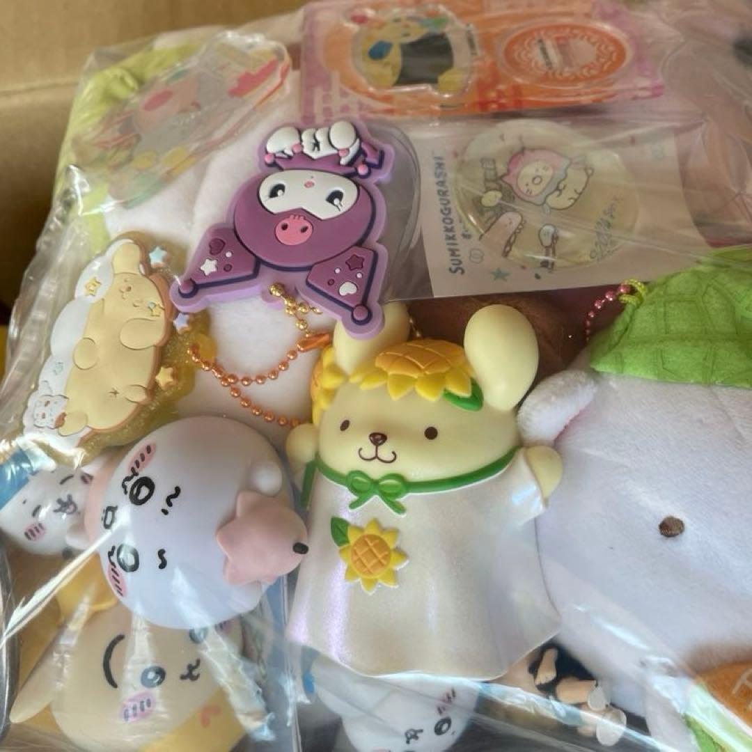 ノンジャンル アニメグッズ 雑貨 250個程度 大量まとめ売りセット