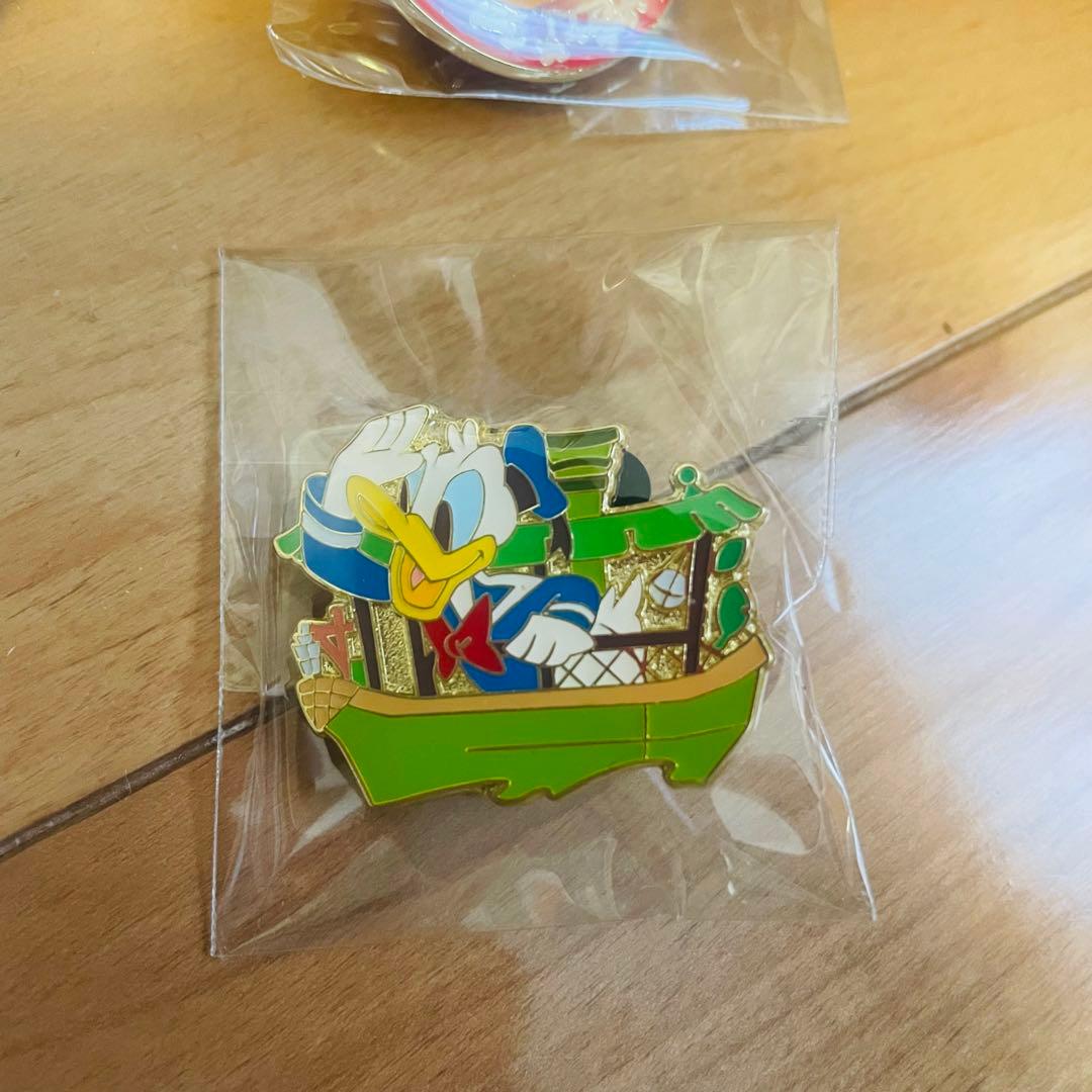 ディズニー ピンズコレクションvol.1 - メルカリ