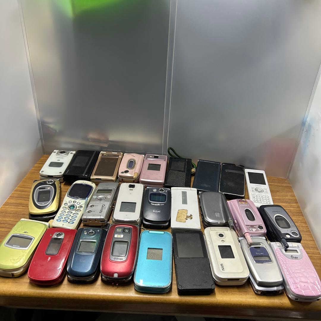 ガラケー 携帯電話 おまとめ 27台 動作未確認 ジャンク