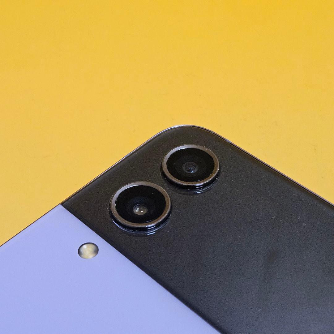 Galaxy Z Flip4 SCG17 ｜24時間以内発送#815 - メルカリ