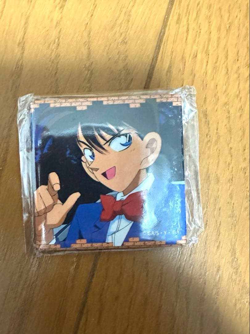 名探偵コナン コナンランド缶バッジ 工藤新一 - メルカリ