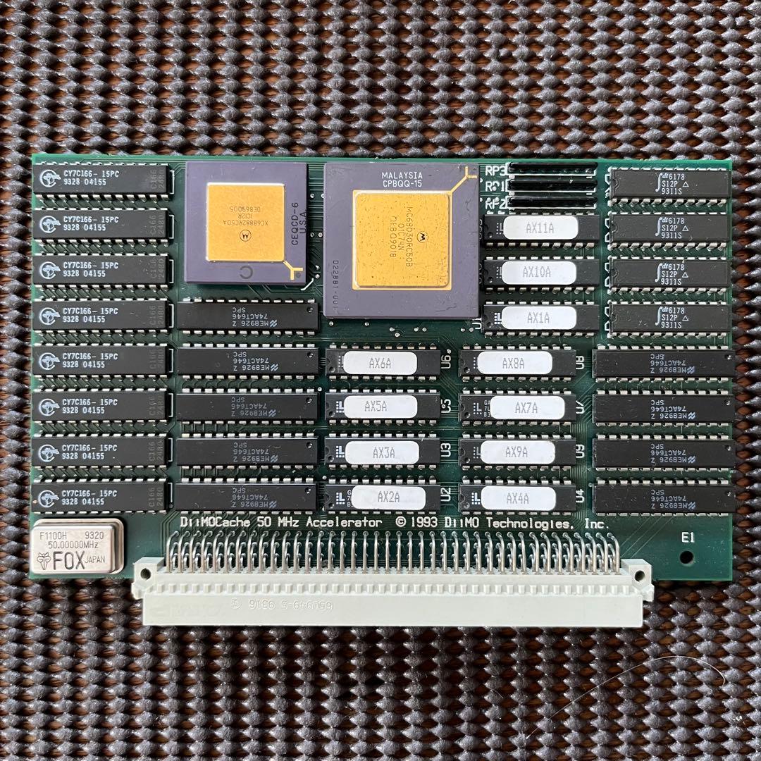 DiiMOCache 50MHz アクセラレータ (Macintosh) My Macintosh Iici with 50 MHz 030 card | TinkerDifferent