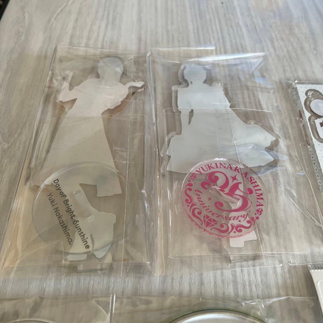 中島由貴 アクリルスタンド 缶バッジなど まとめ売り - メルカリ