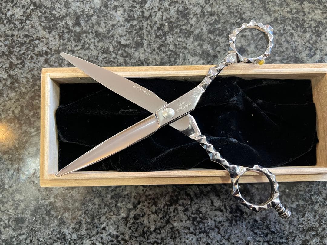 新品アーテックプロ用ステンレスシザー 木製ボックス付き