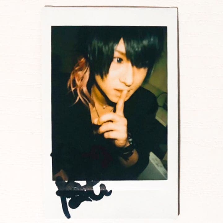 V系☆R指定【七星】サイン＆落書き☆チェキ☆8点セット - メルカリ