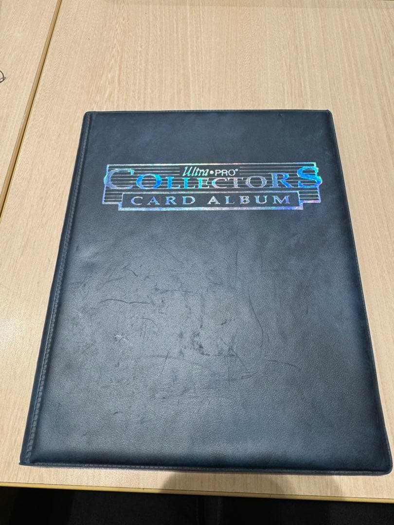 マジックザギャザリング。49枚全てサイン入りです。ファイル丸ごと出品！ マジックザギャザリング。49枚全てサイン入りです。ファイル丸ごと出品