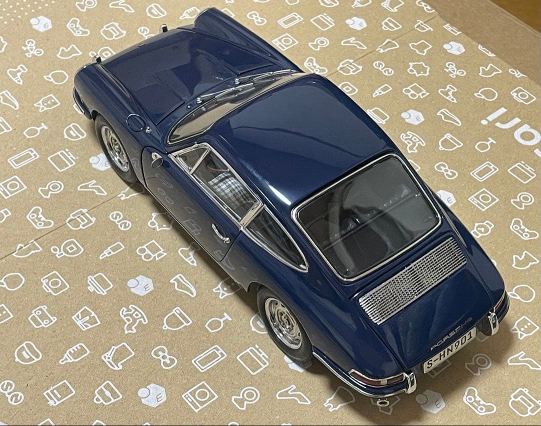 CMC 1/18 ポルシェ 901 1964 クーペ アイボリー M-067 - メルカリ