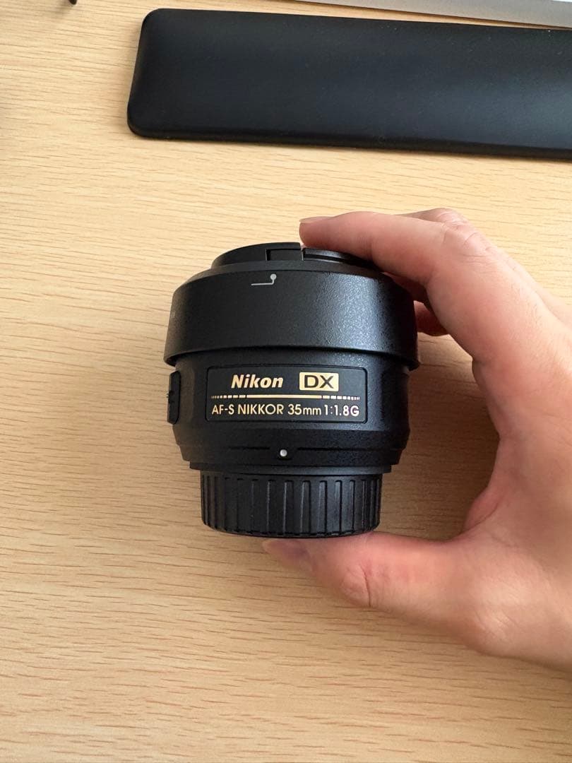 レンズ(単焦点) Nikon DX AF-S 35mm f1.8 Amazon.co.jp: Nikon 単焦点レンズ AF-S NIKKOR 35mm f/1.8G ED フル