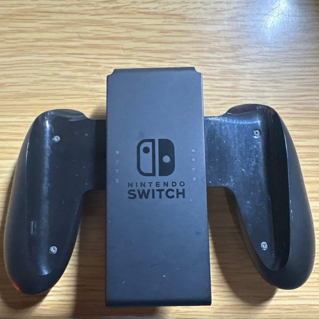 Nintendo Switch 本体 青と赤のJoy-Con 周辺機器カセット8 - メルカリ
