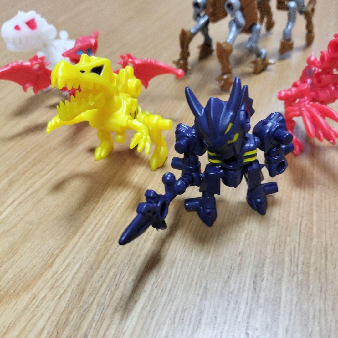 ほねほねザウルス 36弾 超合体！双龍激突！編 - メルカリ