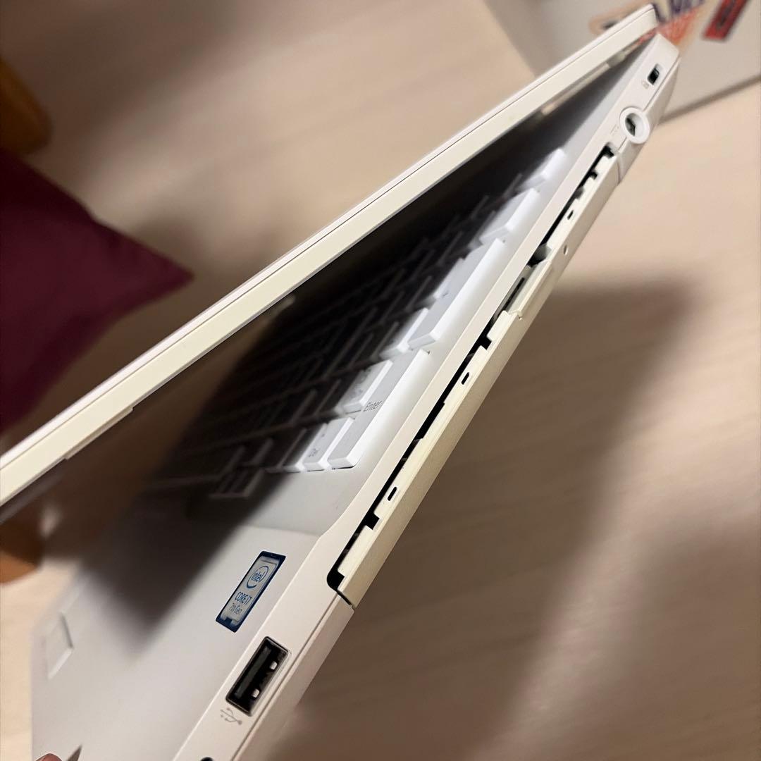 15.6型 PC】Fujitsu LIFEBOOK ホワイトノートPC 本 - メルカリ