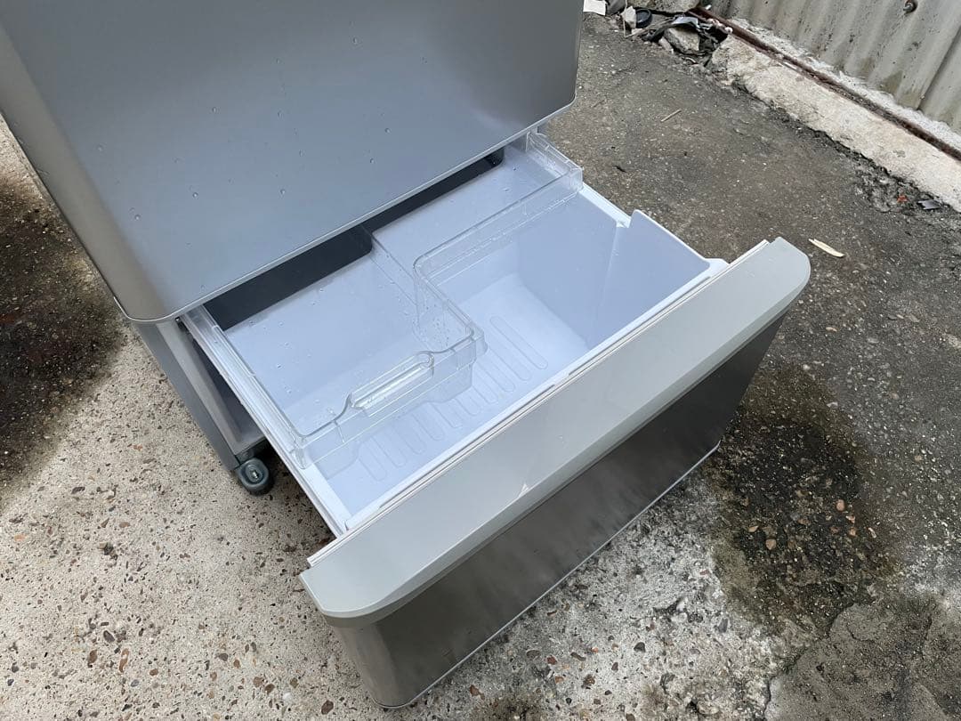 近隣配達可能 SHARP 350L 3ドア冷蔵庫 SJ-WA35B - メルカリ