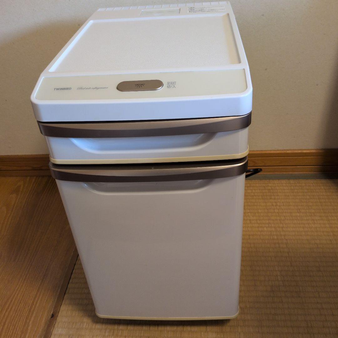 TWINBIRD ツインバード ベッドサイド冷蔵庫 HR-D282 - メルカリ
