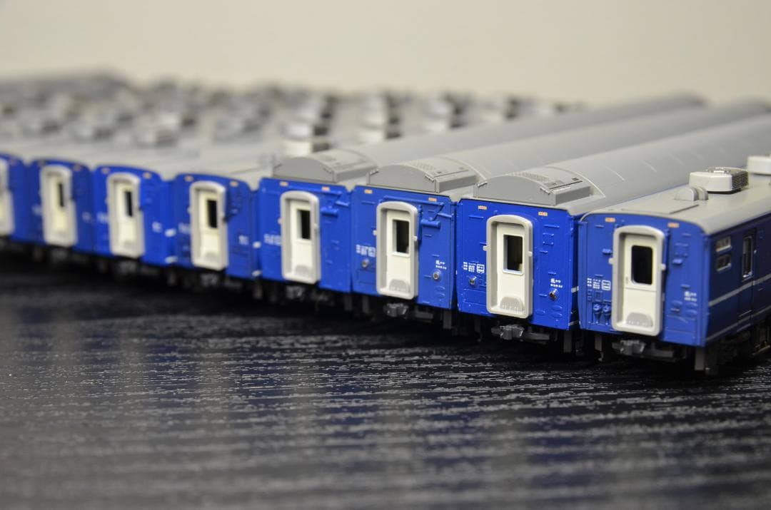 精密加工品】KATO 寝台急行はまなす 給電エンジン代替車付き 14両