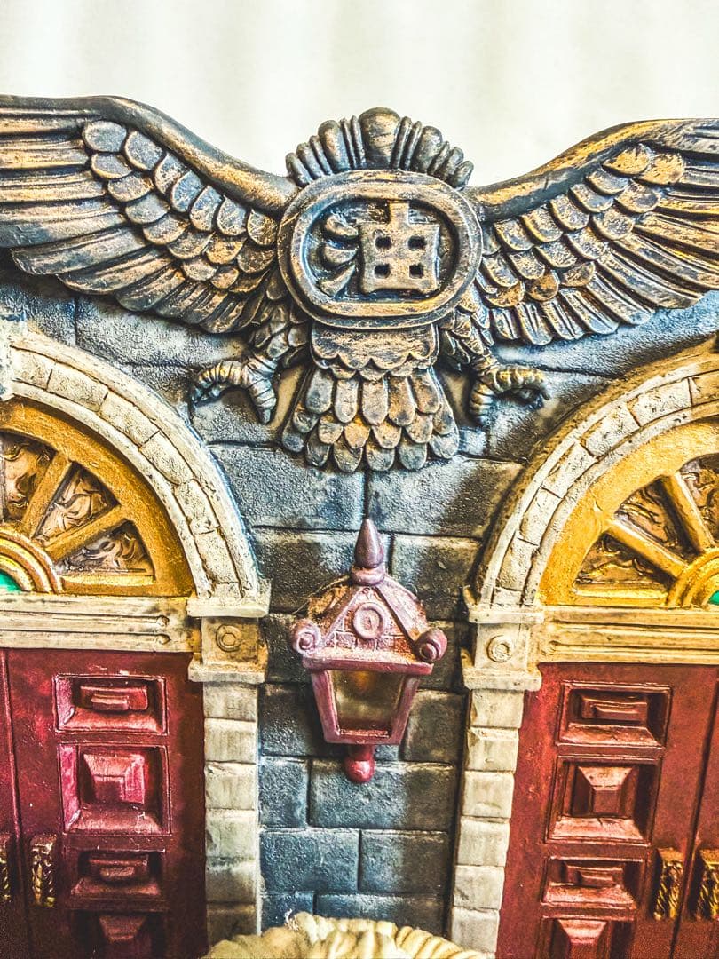 激レア・廃盤品】 千と千尋の神隠し 湯婆婆 フィギュア 彫刻 プランター