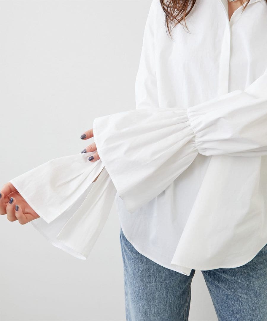 お値下げしました】ボリュームカフスシャツ ウィムガゼット - メルカリ