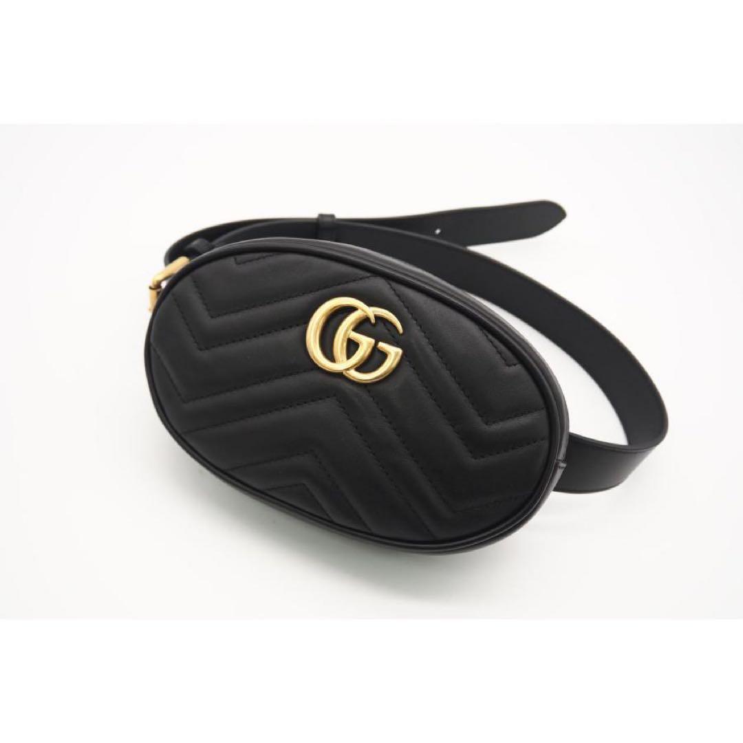 Gucci ブラック ボディバッグ GG Black medium crossbody bag in black GG Supreme | GUCCI® US