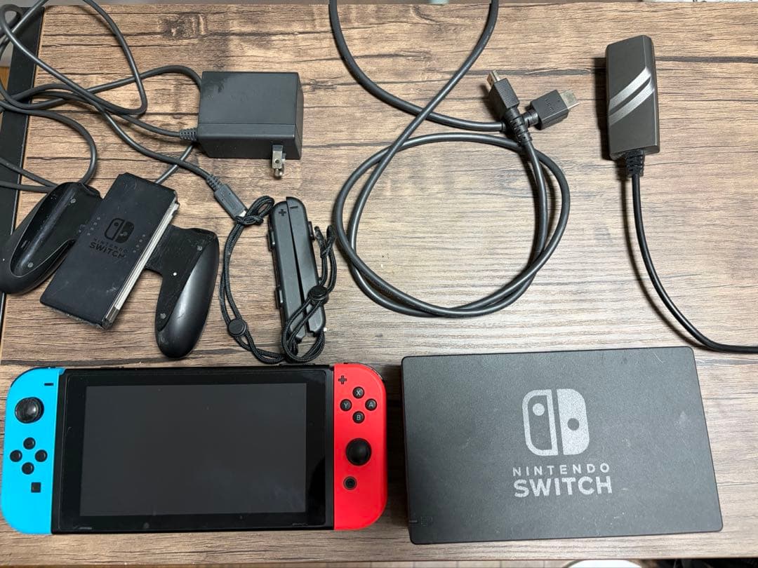 Switch 本体 HAC-001　動作確認済み おまけ付き Amazon.co.jp: 【整備済み品】 任天堂 Nintendo Switch ニンテンドー