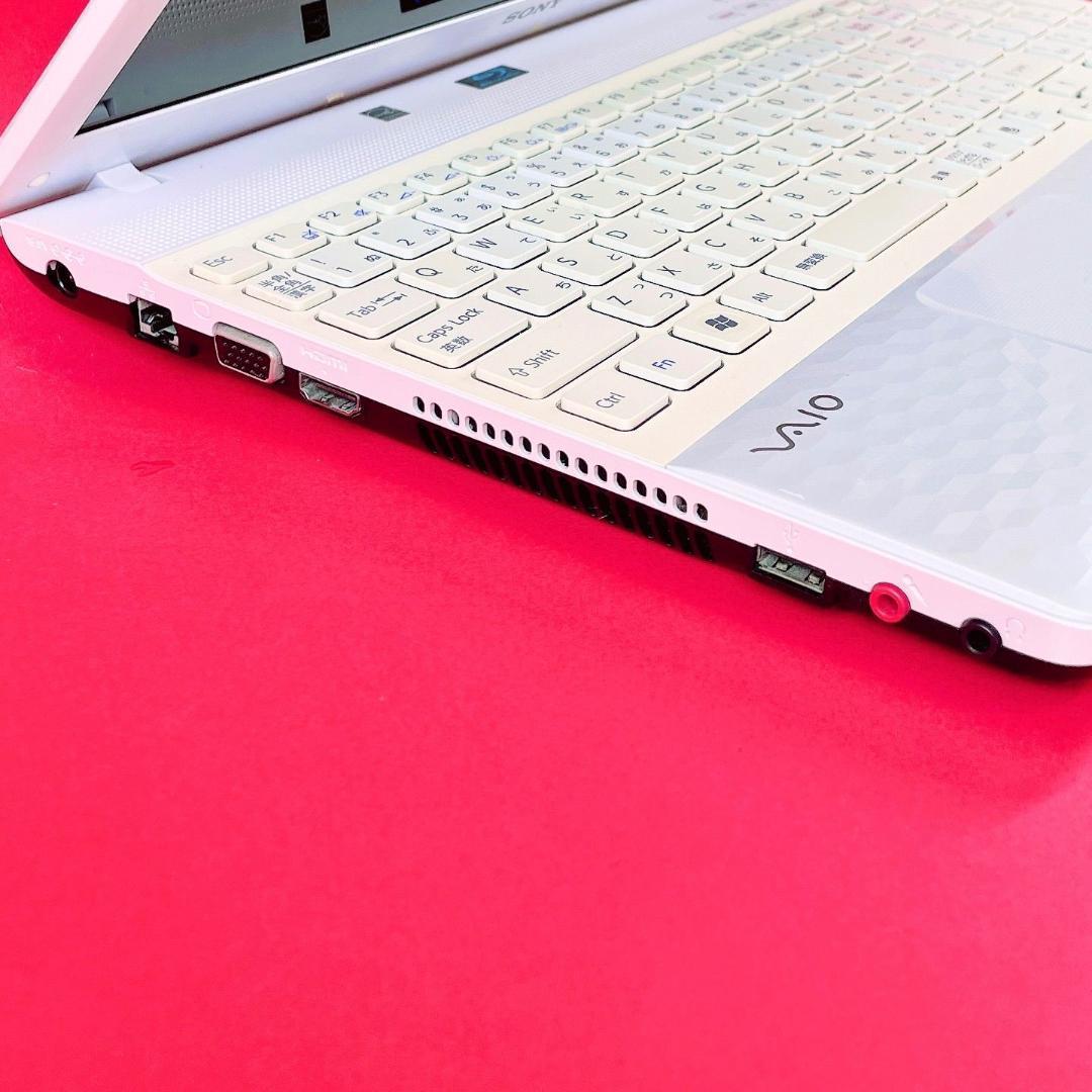 サクサク動くVAIOノートパソコン✨️おしゃれ白Windows11カメラ付きSSD