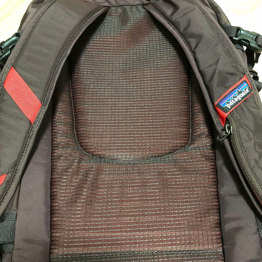 美品 廃盤レア パタゴニア スノードリフター 20L スノーボード着用可