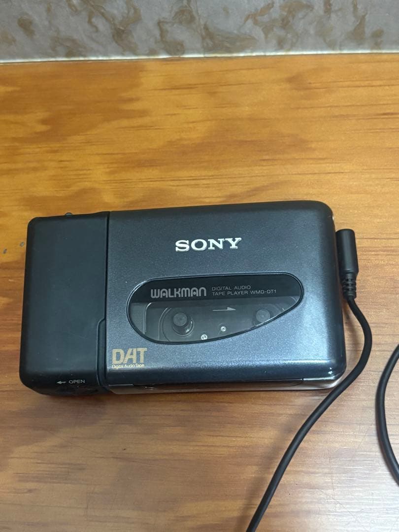SONY DATウォークマン 2点ジャンク品 - メルカリ